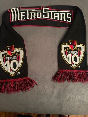 MetroStars Soccer Scarf - Black & Red